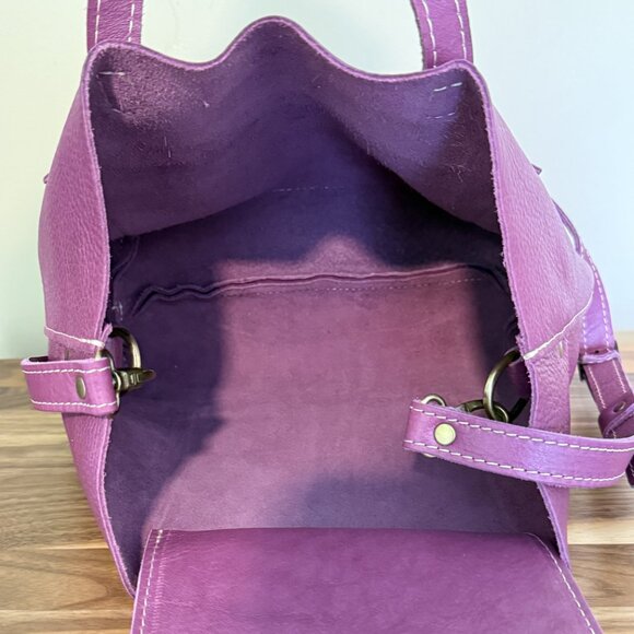 Portland Leather Goods Medium Crossbody Mulberry purple EUC bag purse tote - Picture 9 of 10